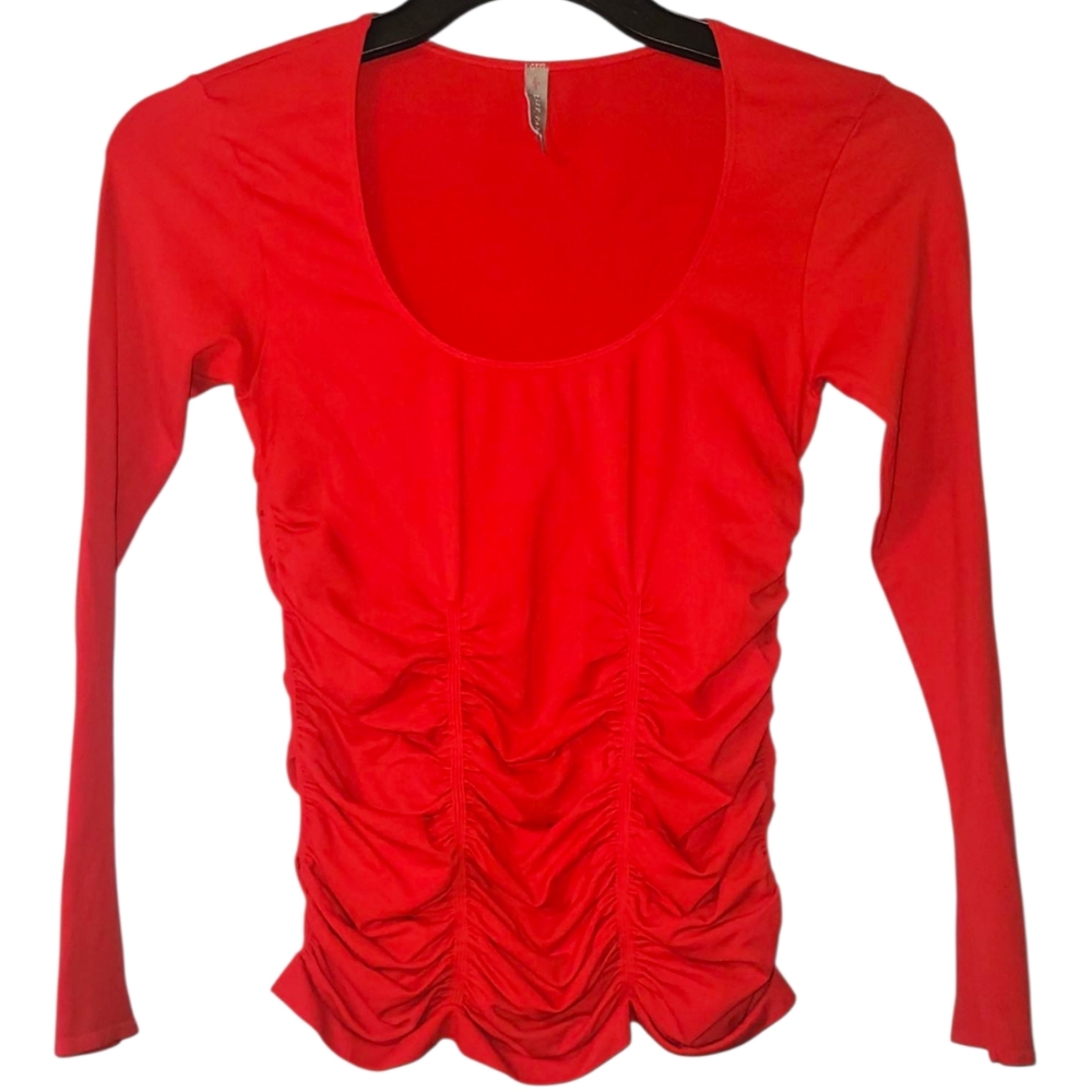 Last Tango Red Ruched Long Sleeve 3 Panel Top NWOT Size M/L Very Flattering